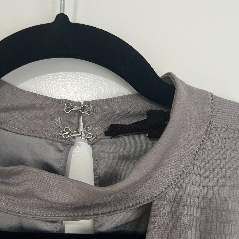 Olivaceous Gray Snake Print Halter Top - Size Med… - image 3